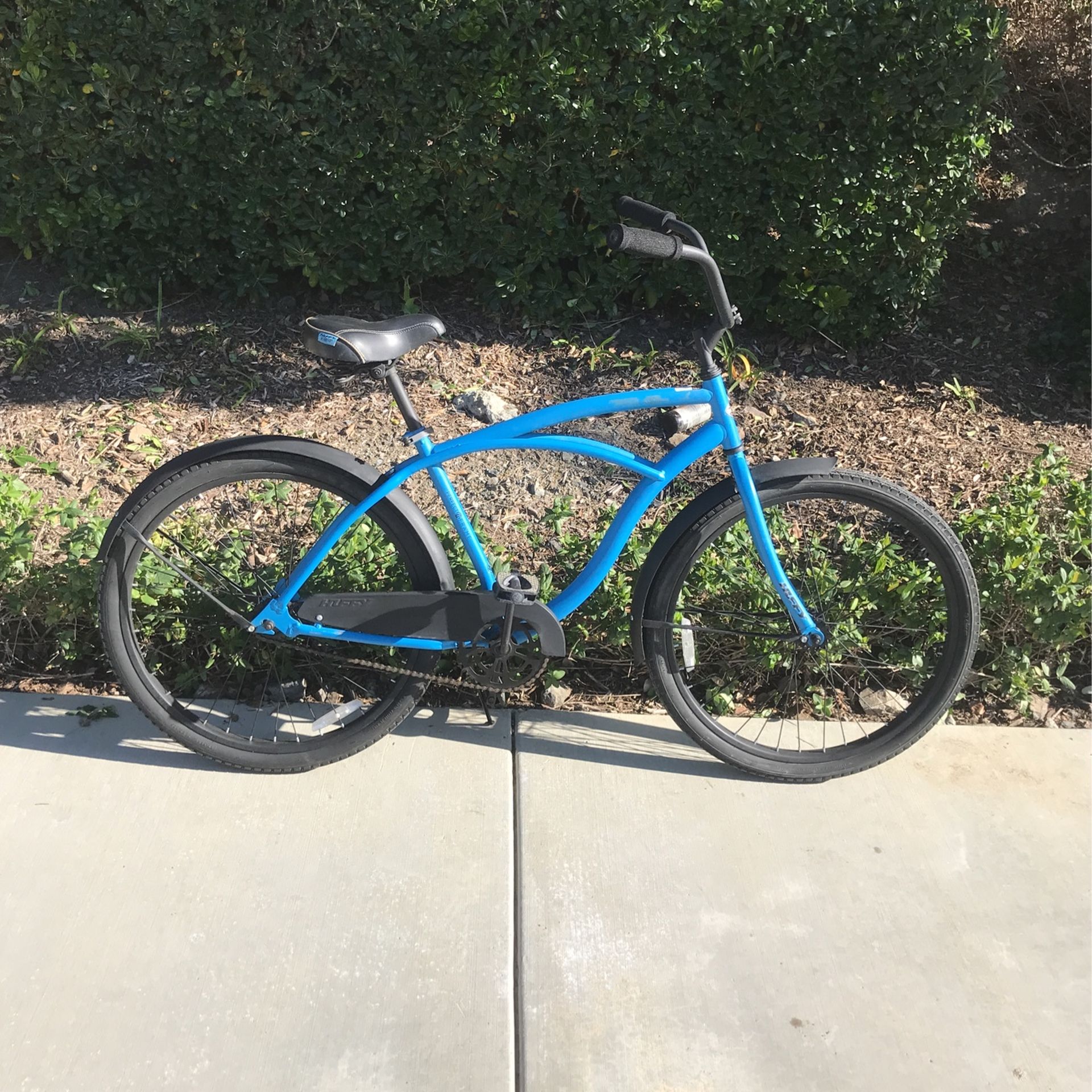 Matte Blue Huffy 26 Cranbrook Cruiser Bike 26