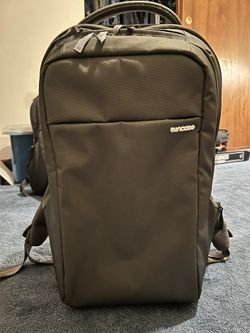 Incase Icon Gray Backpack Holds Apple MacBook Pro 16 