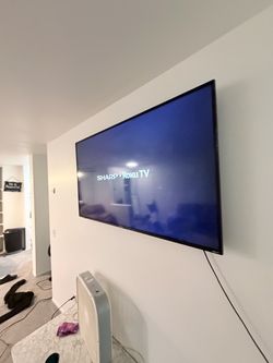 Roku Tv  60 Inc