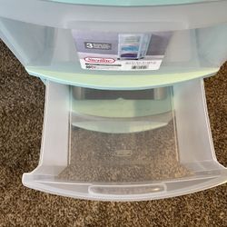 A storage container flushing pick up