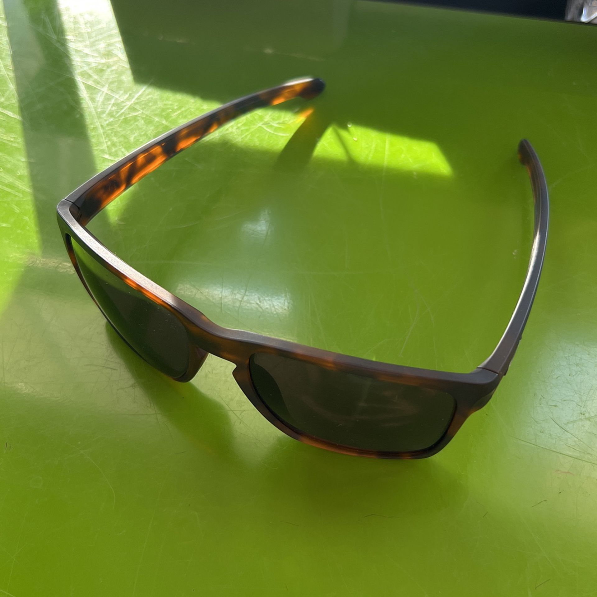 XL Oakley Silver Tiny Glasses for Sale in Fort Lauderdale, FL - OfferUp