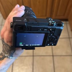 Sony A6400