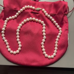 22” Fresh Water Pearl Necklace In 14K Gold
