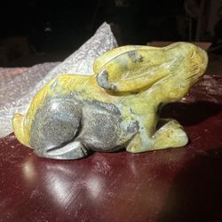 Green Jasper Bunny carving Antique