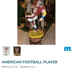 VINTAGE AMERICAN FOOTBALL PLAYEY STATUE