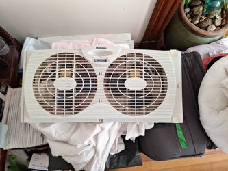 2 Holmes Fans-windows Units