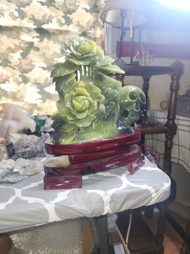 Natural Geen Jade Carving