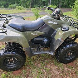 Suzuki Kingquad 750axi Asking $6500 https://offerup.com/redirect/?o=Ty5CTw==