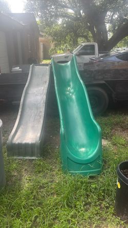 Kids wave slide