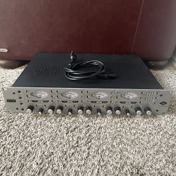 Universal Audio 4-710d 4-channel Microphone Preamp and Compressor