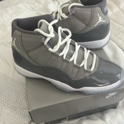Jordan Retro 11’s - Gray