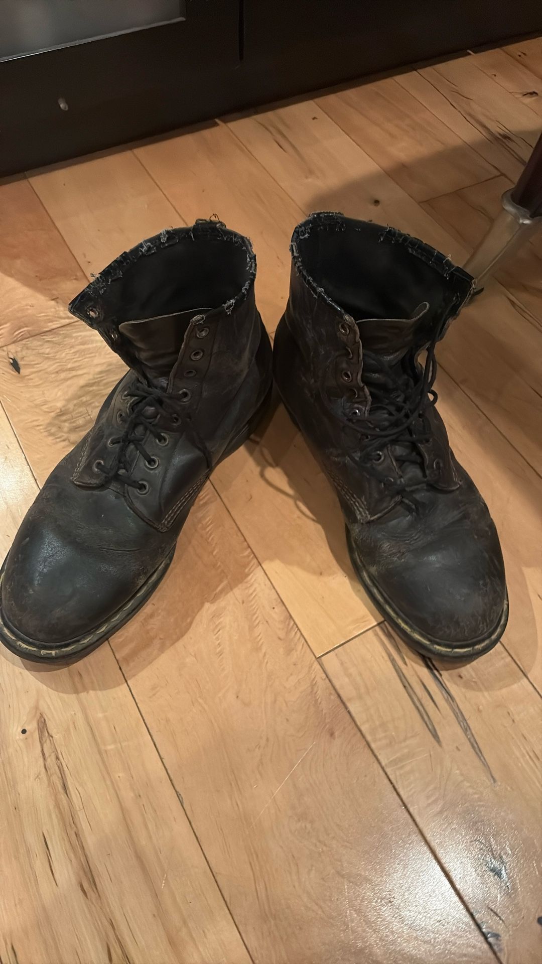 Dr Martins Vintage Size 12 1/2