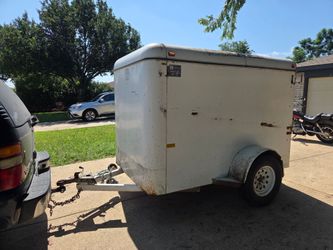 1997 5x8 enclosed trailer