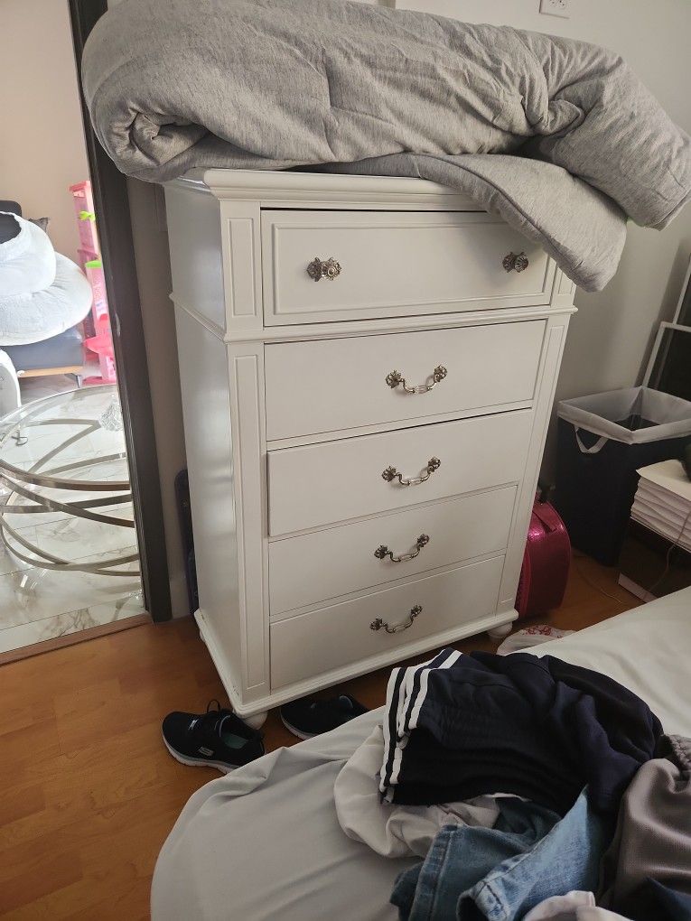 Comoda De Madera La Doy En 250