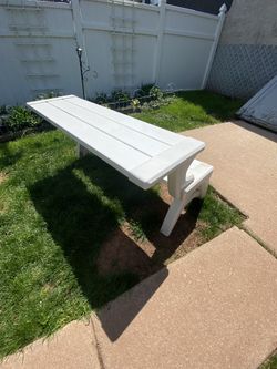 Cute Picnic Table /bench