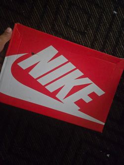Nike size 7 women
