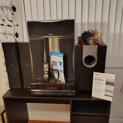 Onkyo 7.1 Home Theather System With Amplifier Speakers Subwoofer Remote Control