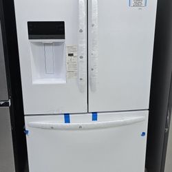 New Refrigerator Refrigerador  nuevo 
 Warranty Garantia Por Escrito 20 años 
Garantizando cada producto que vendemos 