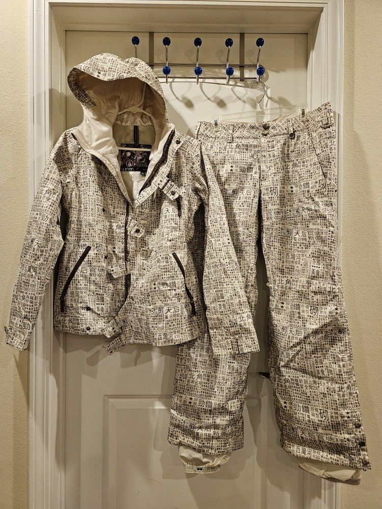 Burton DryRide Dream Snowboard Ski Jacket Might Pants Set Chinese Print Womens M