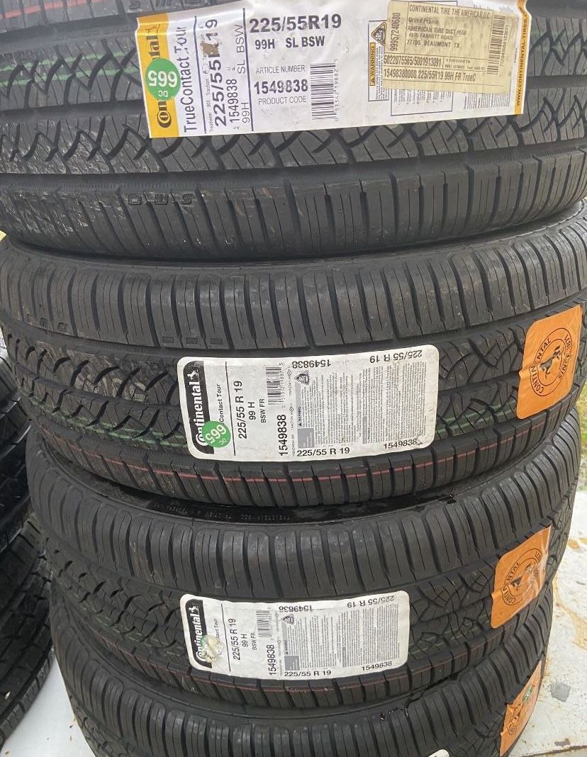 SET OF 4 NEW 225/55/19 CONTINENTAL TIRES $650 CASH for Sale in
