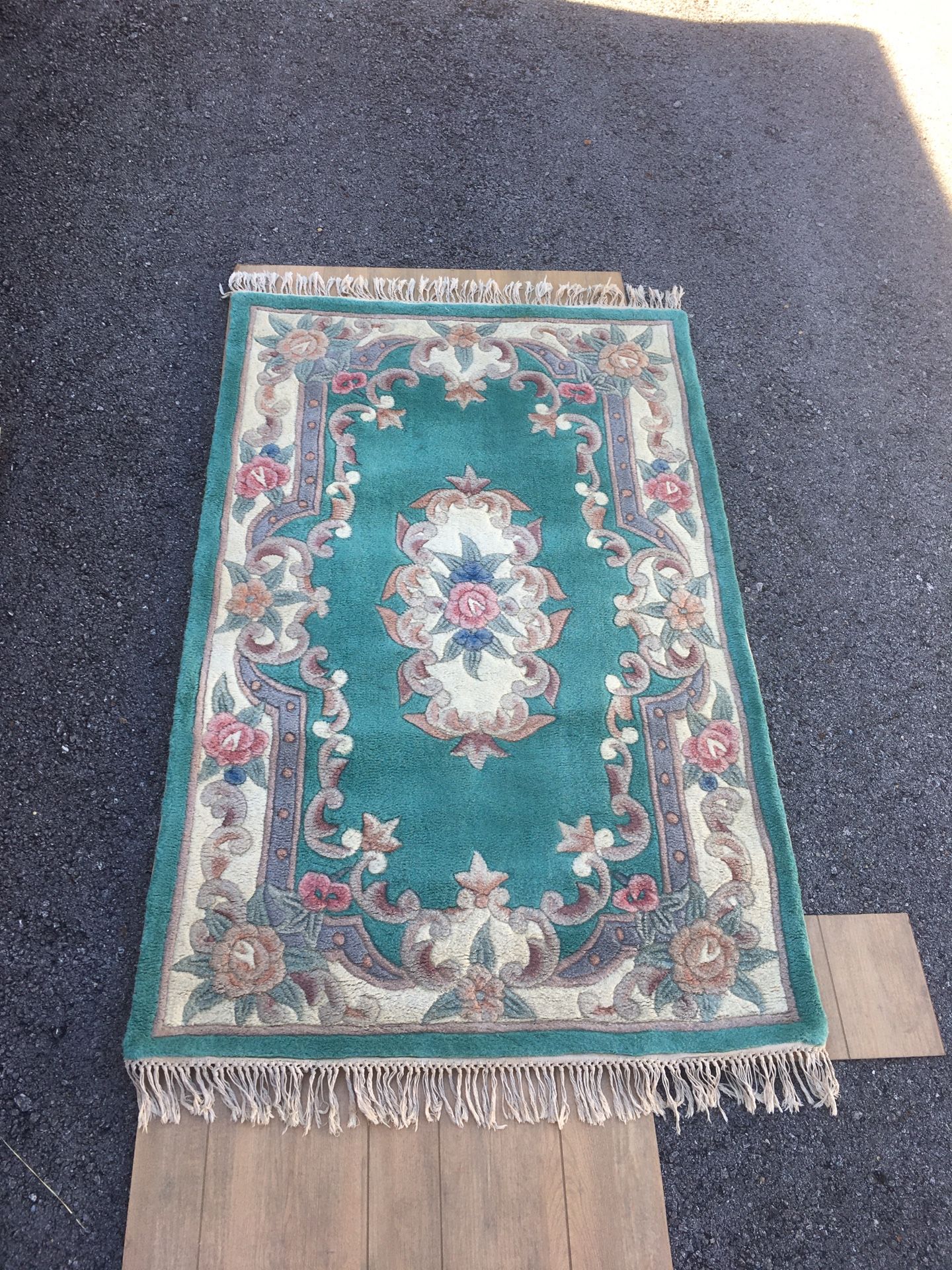 Peking Collection Hand/knotted floral motif Wool Rug