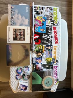 K-Pop Collection Bundle – MONSTA X, Pentagon, Wanna One, NU’EST W, TXT & BTS