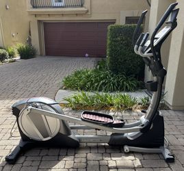 ProForm Smart Strider 695 CSE Elliptical