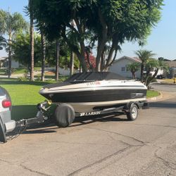 2011 Larson 17 Foot Bow Rider 