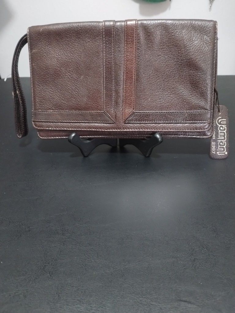 Brand New Genuine Leather Wristlet, purse, wallet, clutch