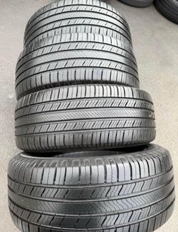 195 65 15 Michelín I'm selling this set of tires with 80% life left on all 4