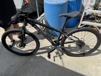 Cannondale Catalyst bike