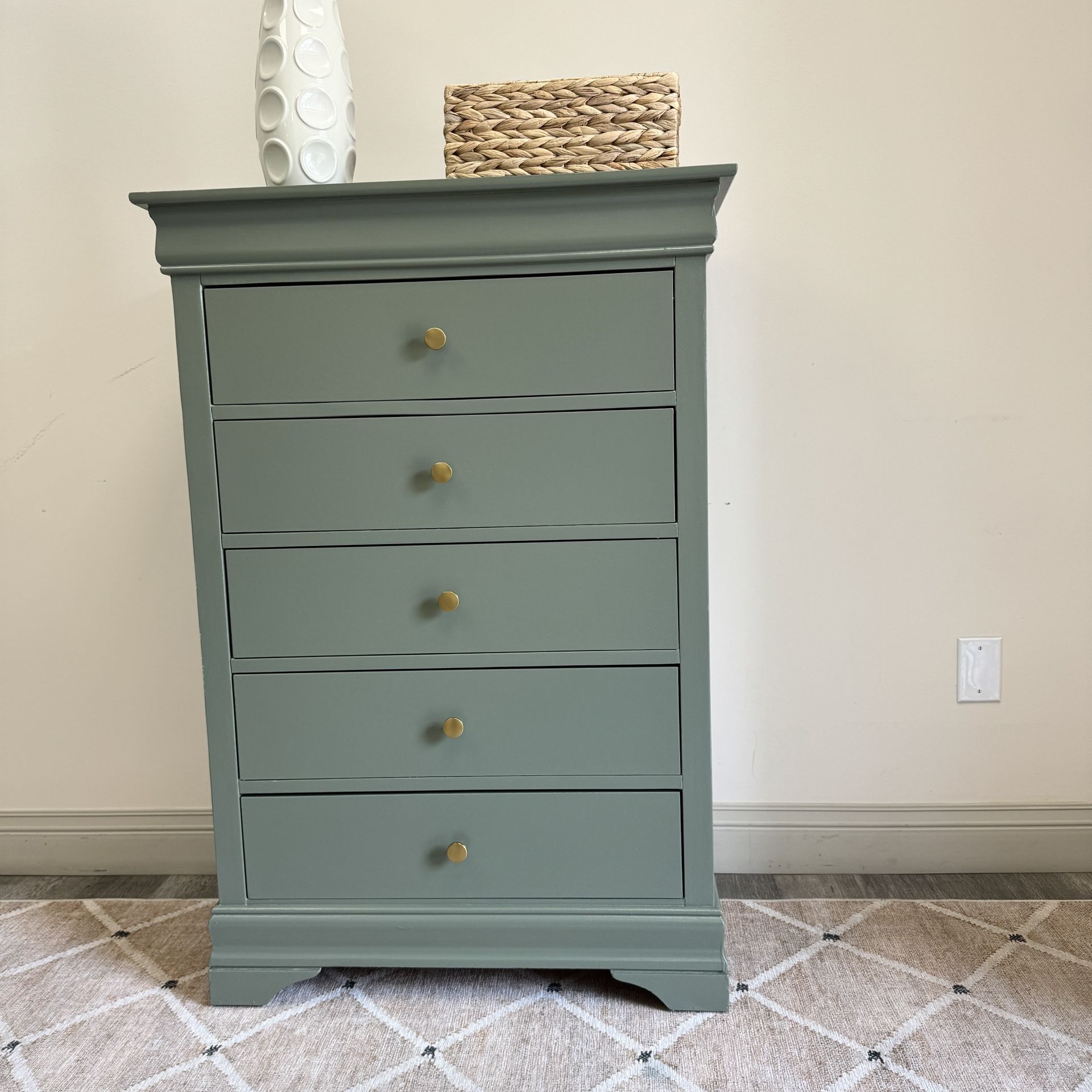 Gorgeous Green 5 Drawer Modern Dresser