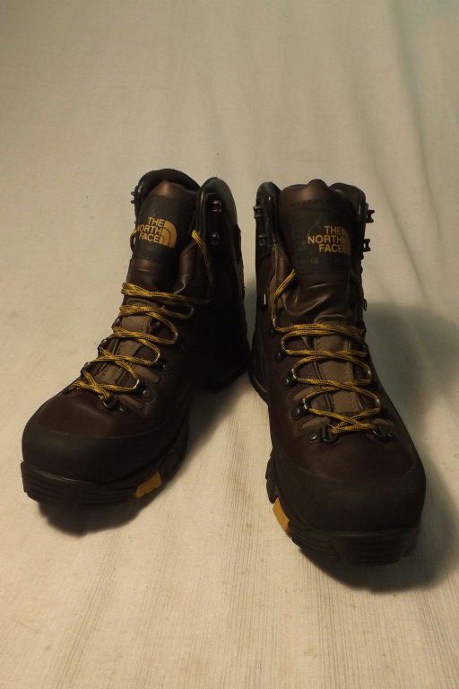 Tnf The North Face hiking boots size 10.5