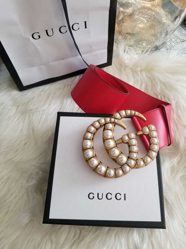 GUCCI BIG BUCKLE PEARL BELT (RED) for Sale in New York, NY - OfferUp
