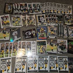 Huge LOT of Aaron Rodgers Football Cards! Green Bay Packers New York Jets Panini Contenders Donruss Elite Rookies & Stars All Sleeved & Good Condition
