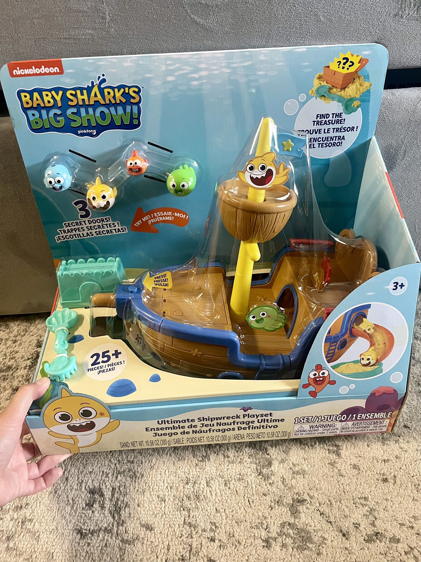 Baby Shark Shipwreck Play Set