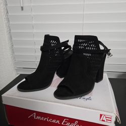 WELDON BLACK HEELS 