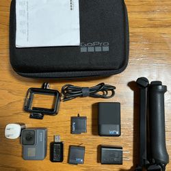 GoPro Hero 5 Bundle Kit
