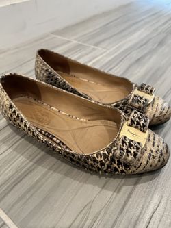 Ferragamo women's bow shoes