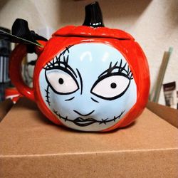 💚🎃 New In Box Disney Sally Pumpkin Mug🎃💚 have Shipped Or Pick Up 67th Ave And Thomas