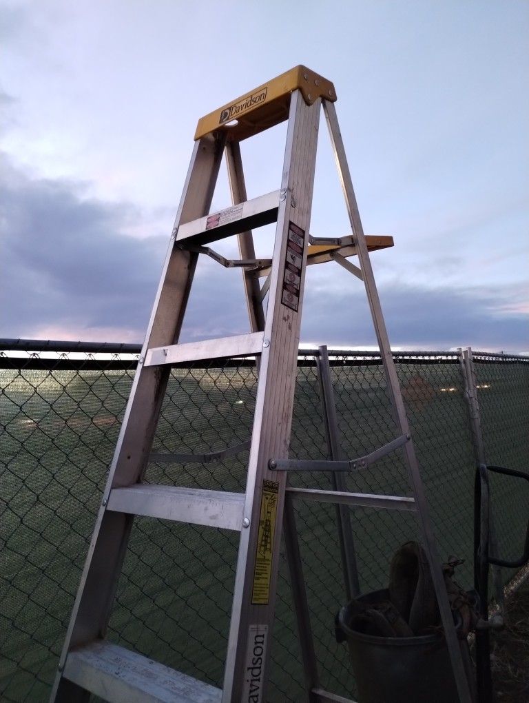 10-footer Ladder