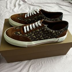Burberry Shoes