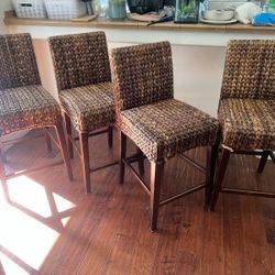 Bar Stools / Chairs 