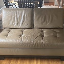 FREE Leather Loveseat Sofa Smoke/pet Free
