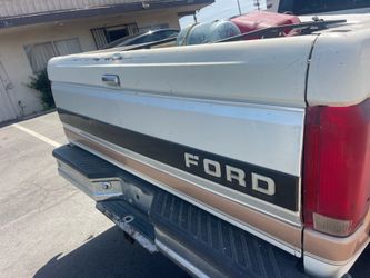 Ford tailgate