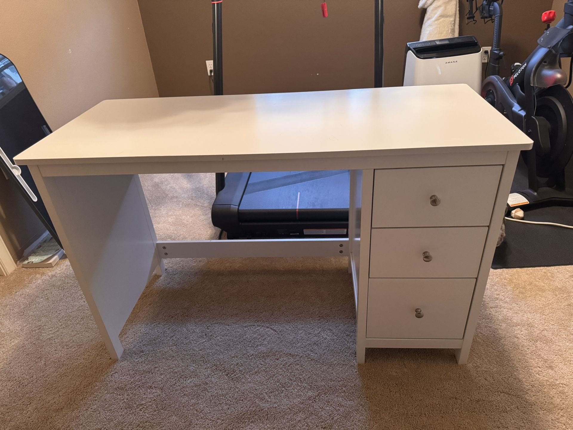 White Desk Or Vanity