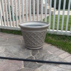 Large Plant Pot 