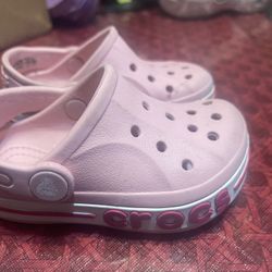 Crocs Child Size 6 Pink