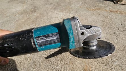 Makita 4" Grinder