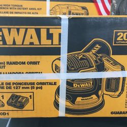 DEWALT 20-Volt MAX XR Orbital Sander Kit